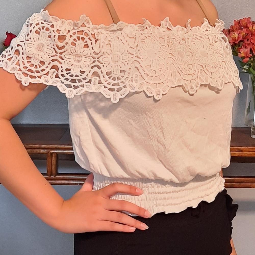 White top with lace